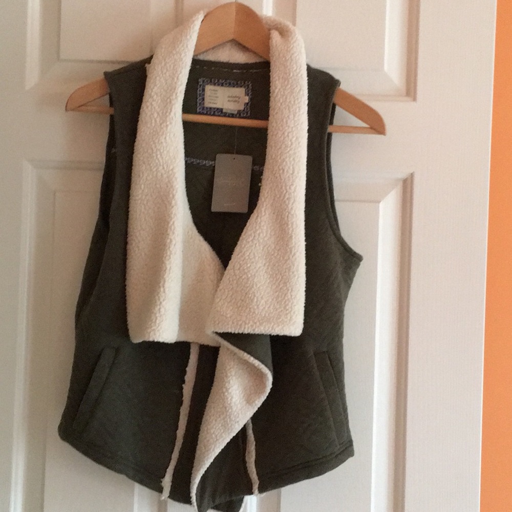 Anthropologie green fleece vest NWT